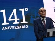 “La verdadera fuerza de la Bolsa está en construir consensos y acuerdos para crecer” “La verdadera fuerza de la Bolsa está en construir consensos y acuerdos para crecer”