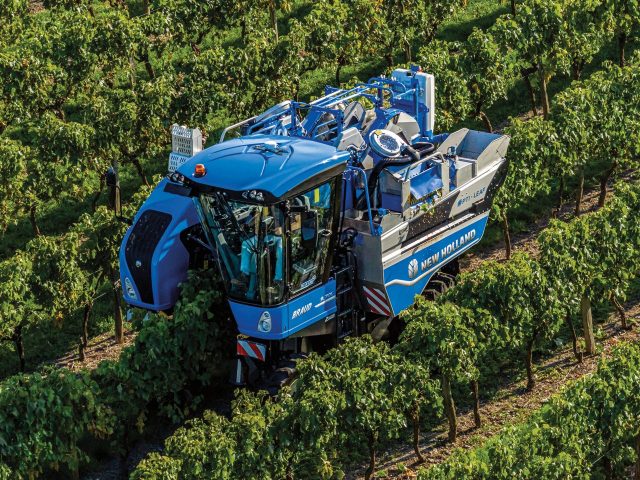 New Holland celebra 50 años de innovación de Braud